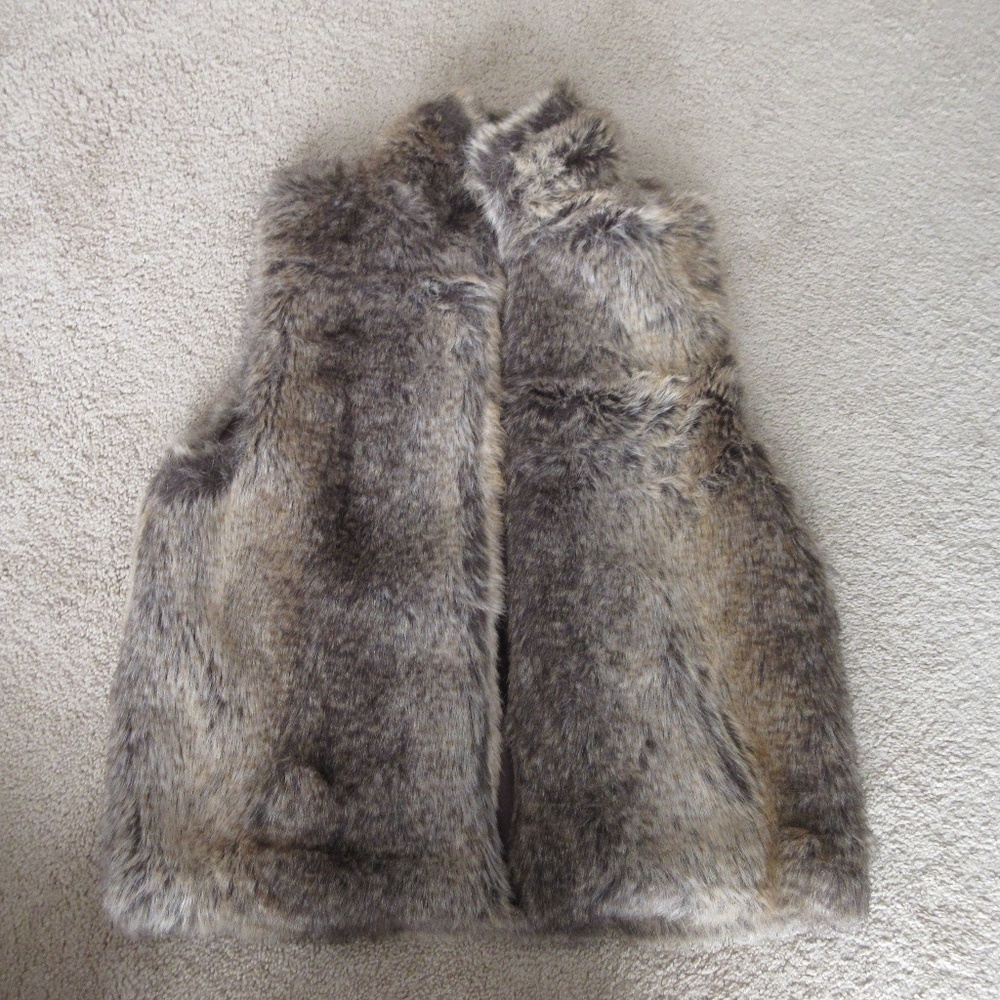 Faux Fur with pockets